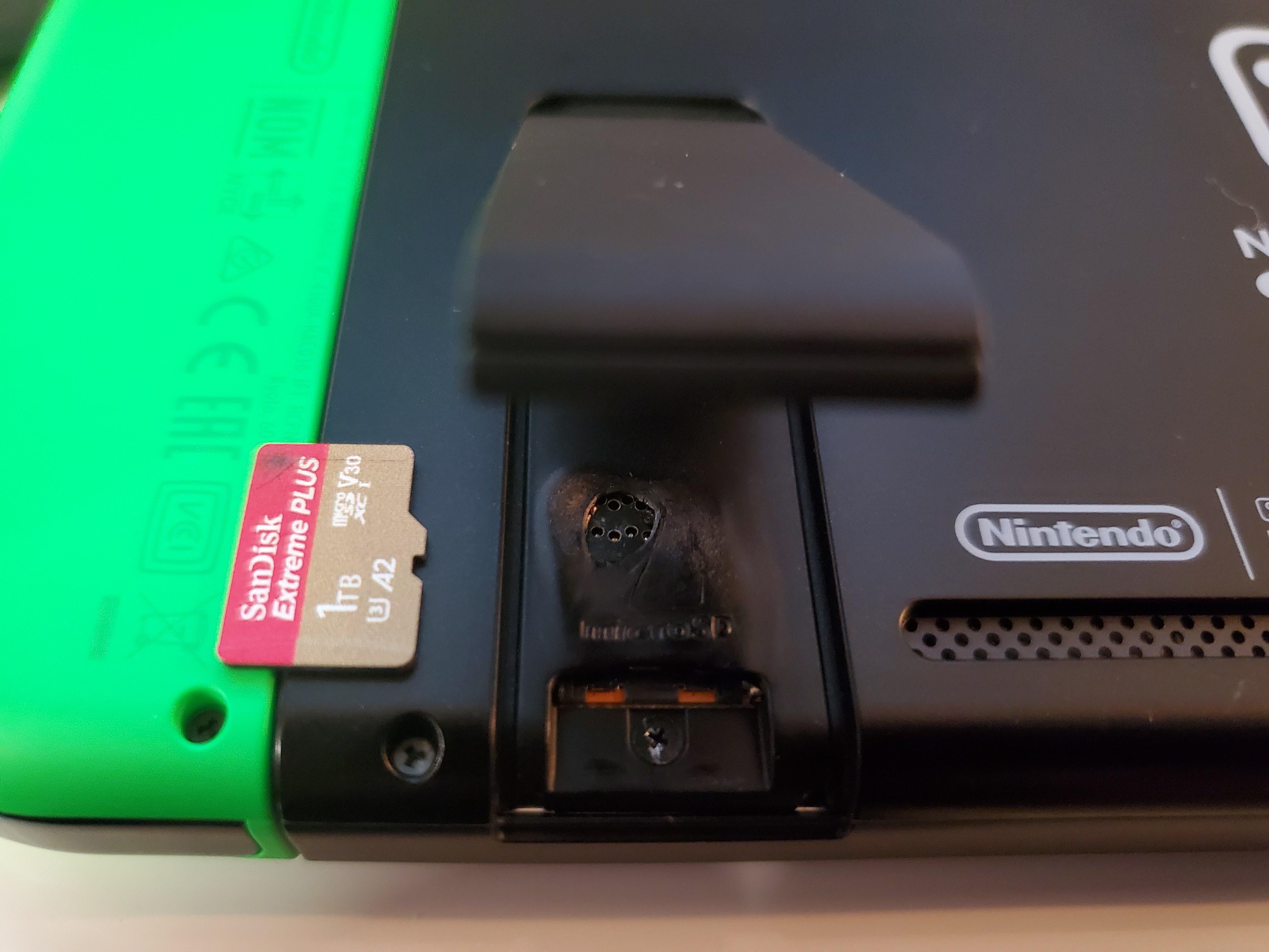 préstamo realce transmisión Tarjeta MicroSDXC nueva quemó parte de una Nintendo Switch - NPe